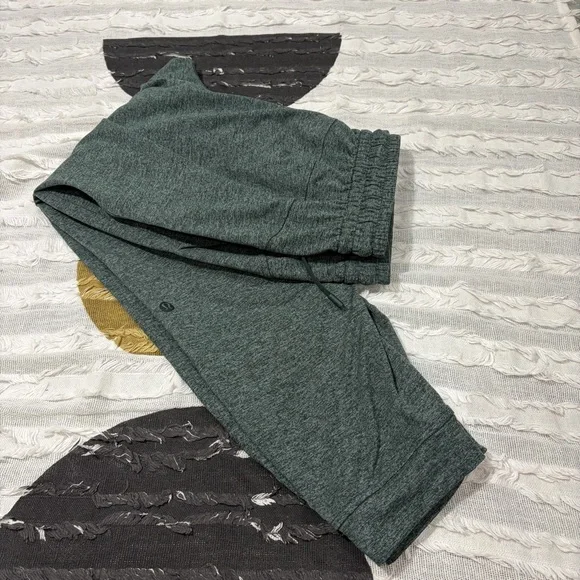 Green Lululemon Soft Jersey Jogger Pants Sz 6 Casual Comfy Outdoor Gym Preppy - Picture 11 of 11